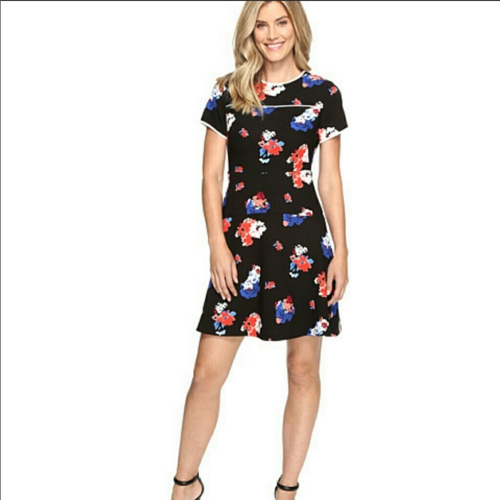 NWT Vince Camuto short floral dress size 14